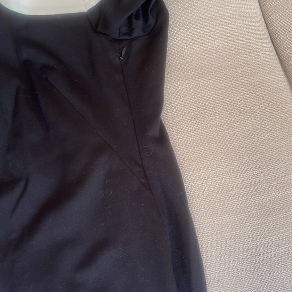 Trina Turk elegant, classic, cropped dress made of dense jersey lined - Picture 5 of 5